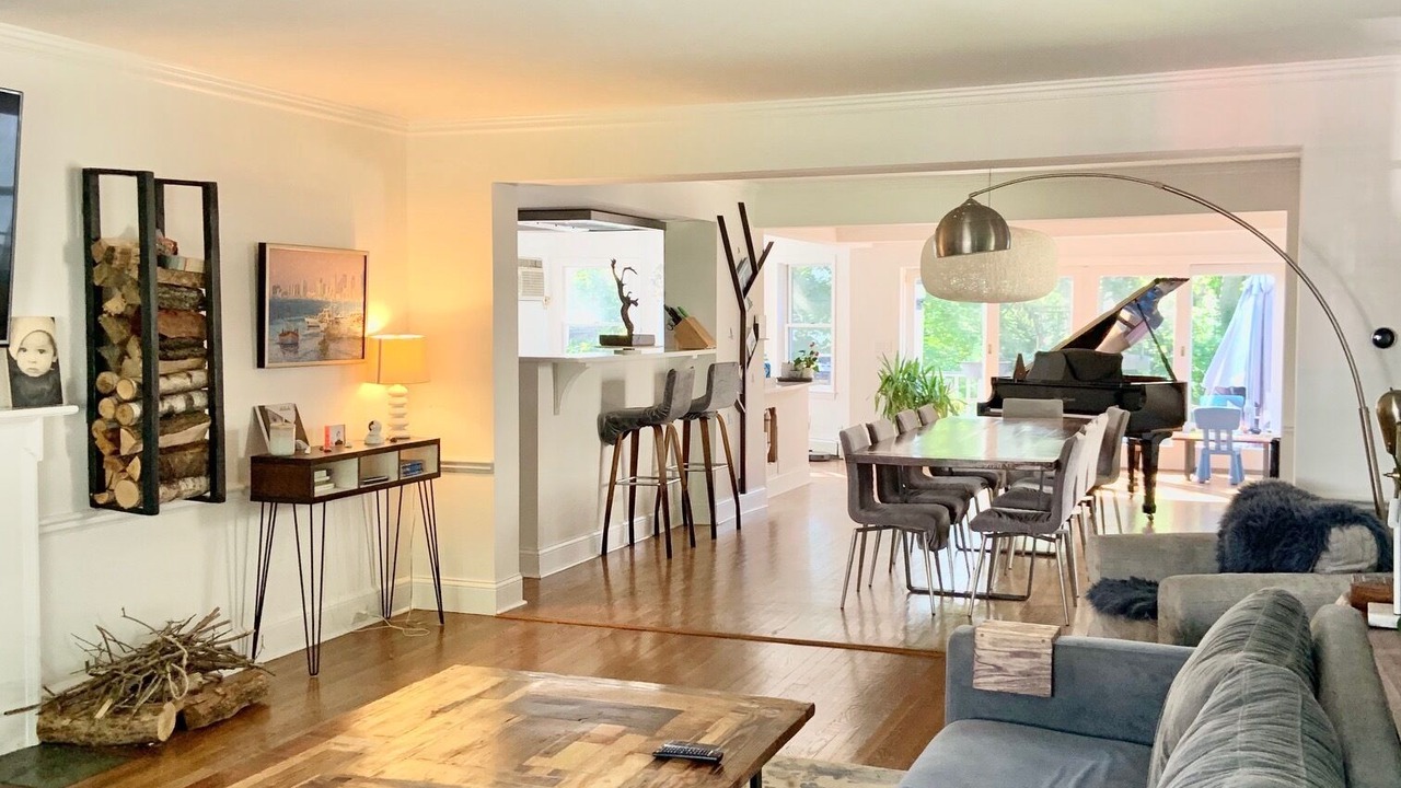 Photo of Livingroom in Larchmont