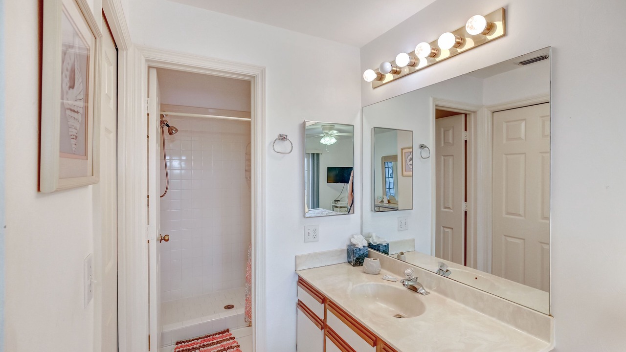 Photo of Bathroom in Hammock Bay