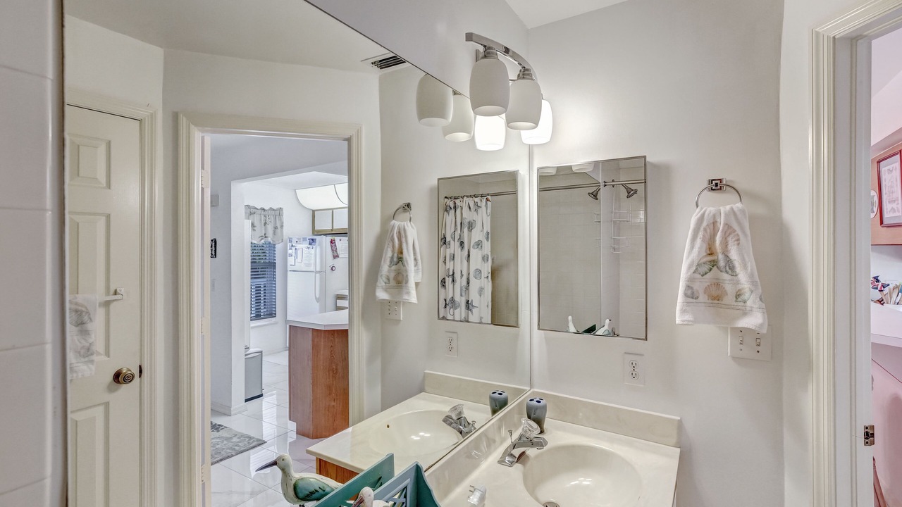 Photo of Bathroom in Hammock Bay