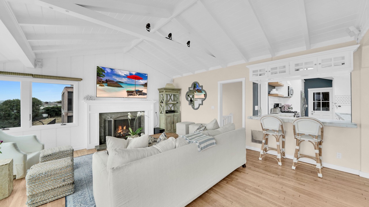 Photo of Livingroom in Corona del Mar