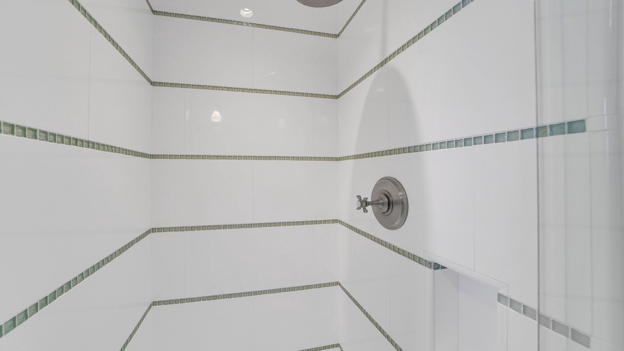 Photo of Bathroom in Corona del Mar