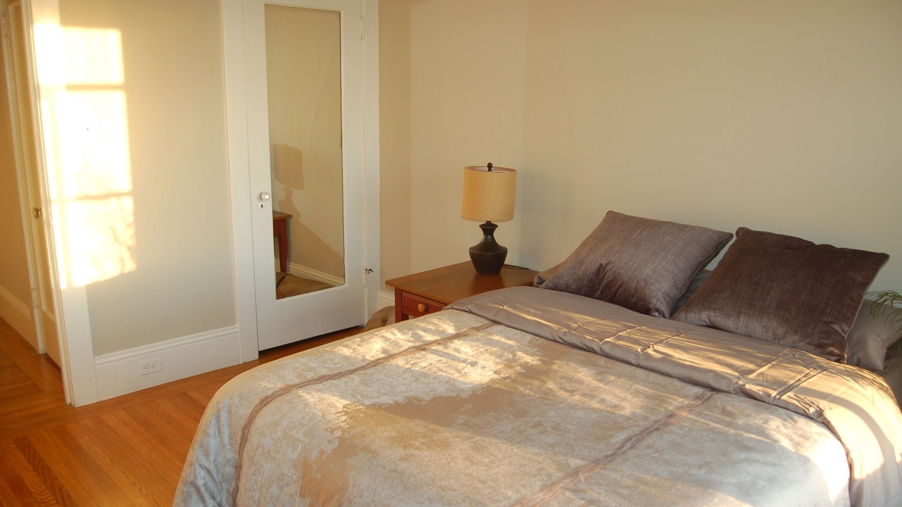 Photo of Bedroom in Outer Richmond