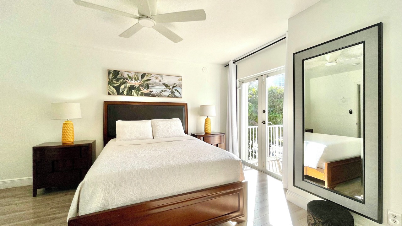 Photo of Bedroom in Lauderdale Beach