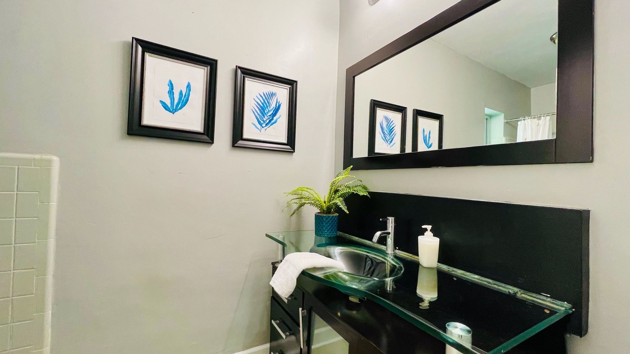 Photo of Bathroom in Dolphin Isles