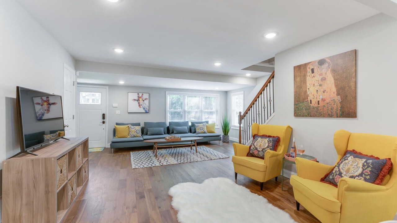 Photo of Livingroom in Lawrenceville
