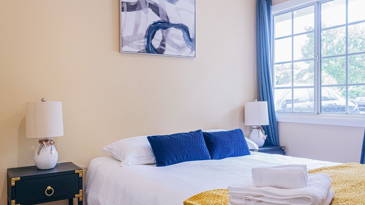 Photo of Bedroom in Mesa Del Mar