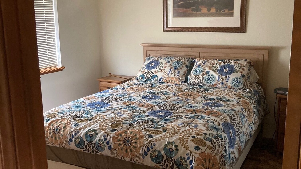 Photo of Bedroom in Arrowbear Lake