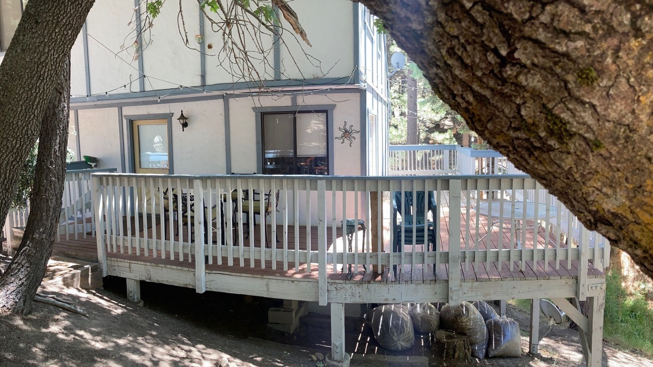 Photo of Patio Balcony in Arrowbear Lake