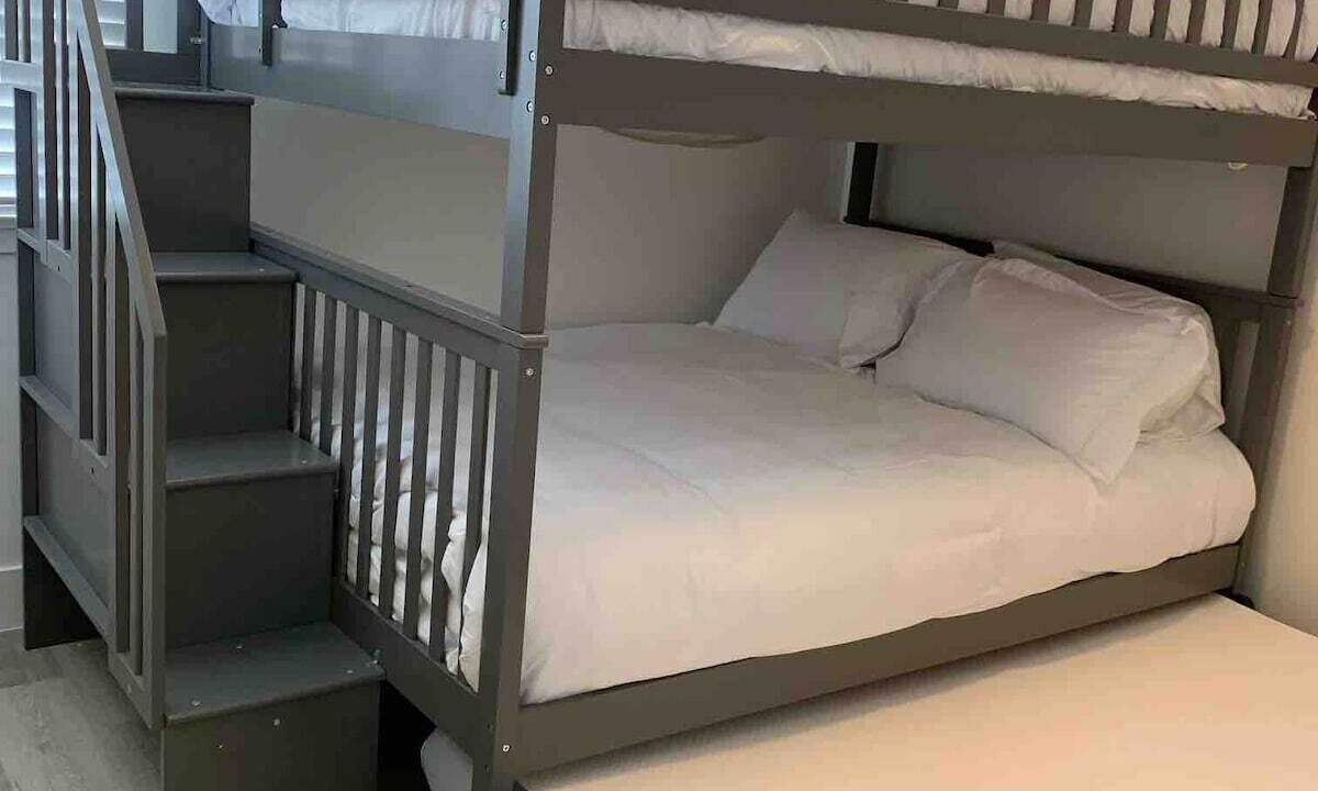 Photo of Bedroom in Corona del Mar