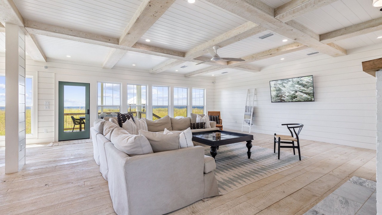 Photo of Livingroom in Alligator Point