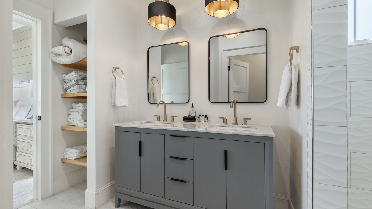 Photo of Bathroom in Alligator Point