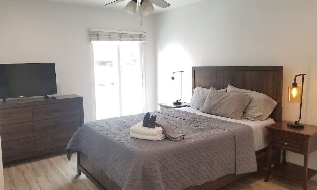 Photo of Bedroom in Marina Peninsula