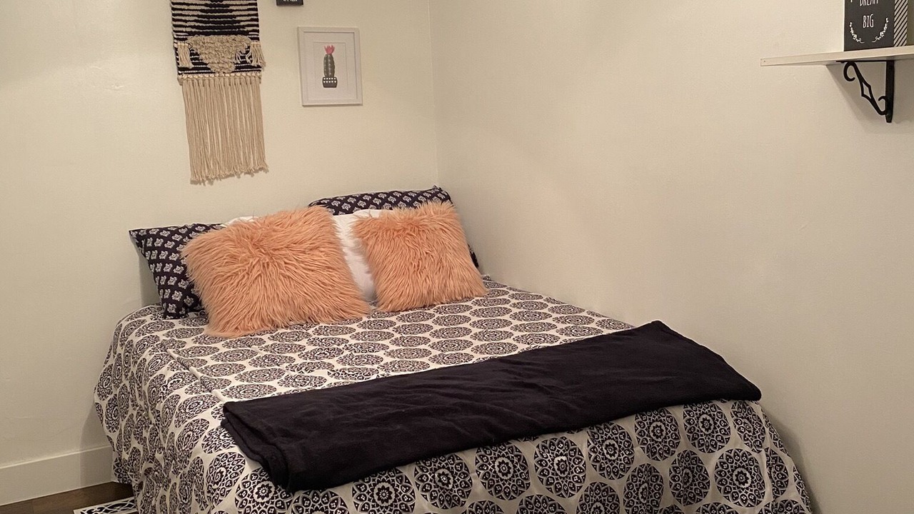 Photo of Bedroom in Middletown
