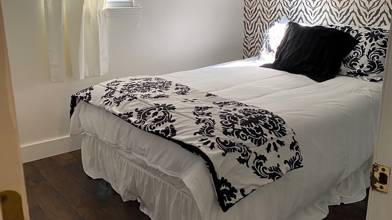 Photo of Bedroom in Middletown