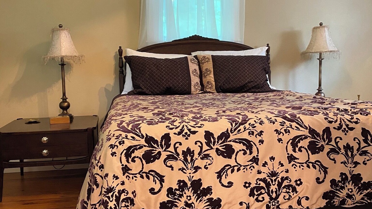 Photo of Bedroom in Middletown
