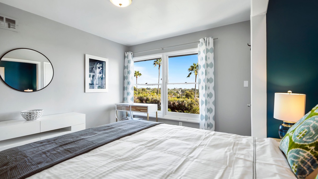 Photo of Bedroom in Pacific Palisades