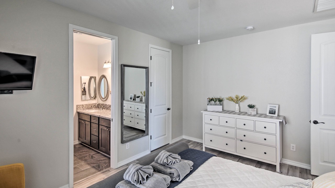 Photo of Bedroom in Sunridge Estates