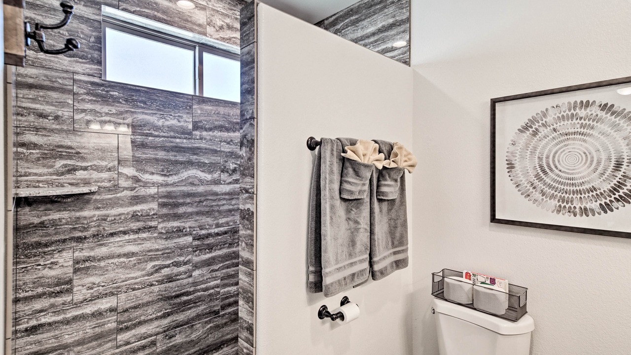 Photo of Bathroom in Sunridge Estates