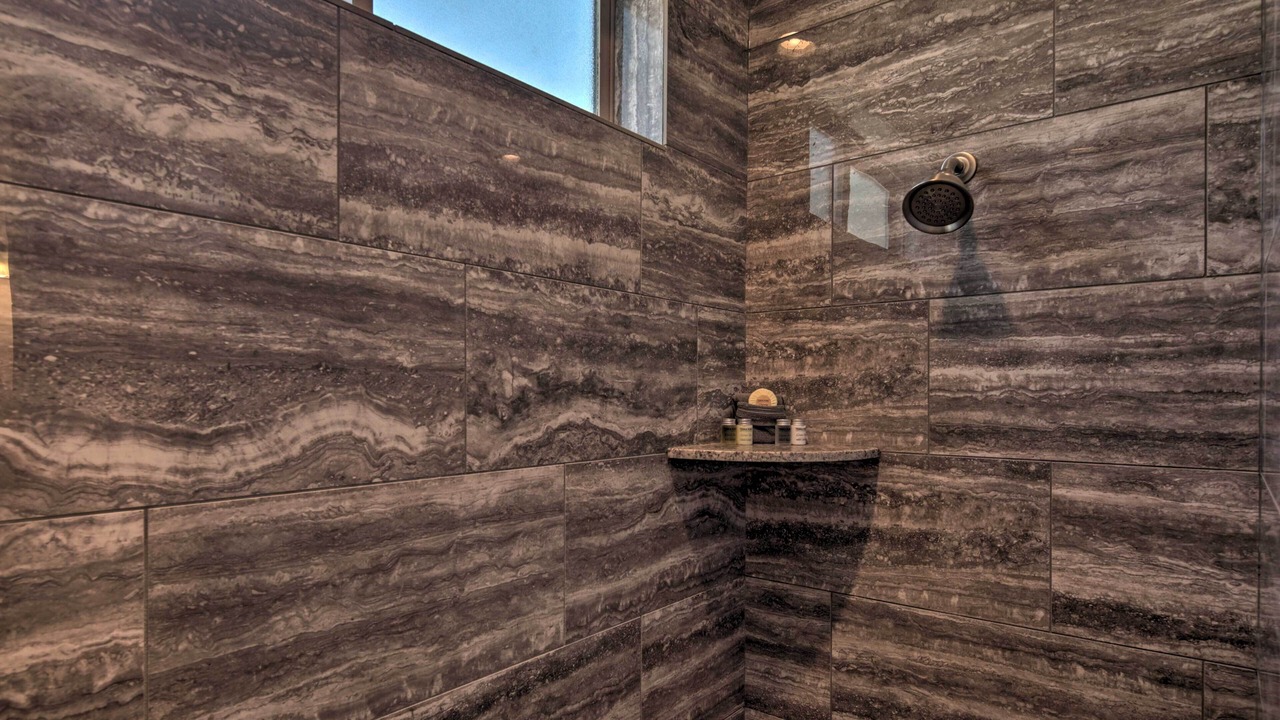 Photo of Bathroom in Sunridge Estates