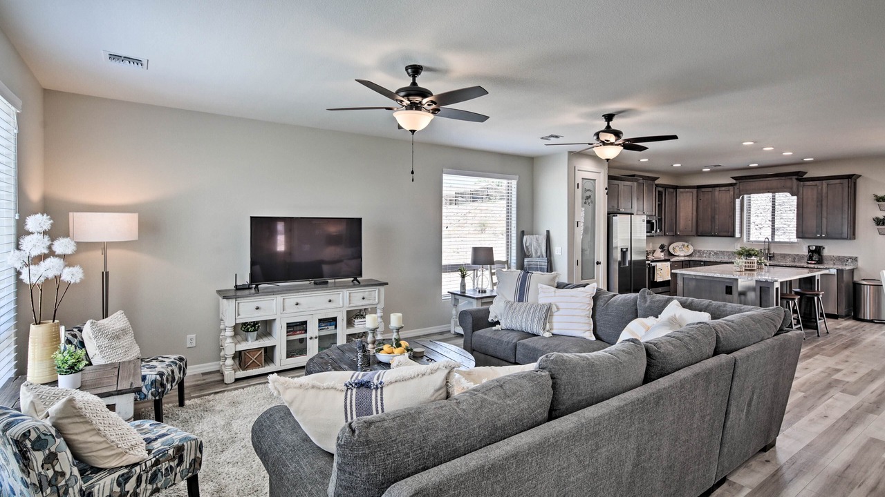 Photo of Livingroom in Sunridge Estates