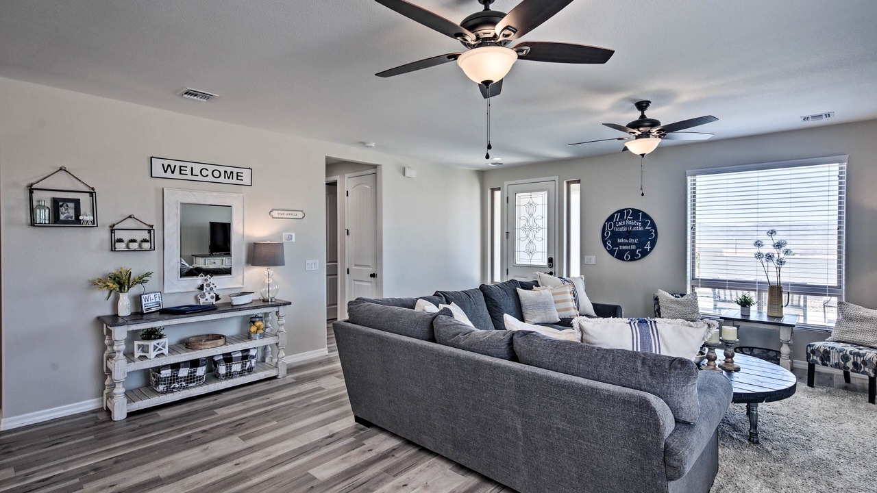 Photo of Livingroom in Sunridge Estates
