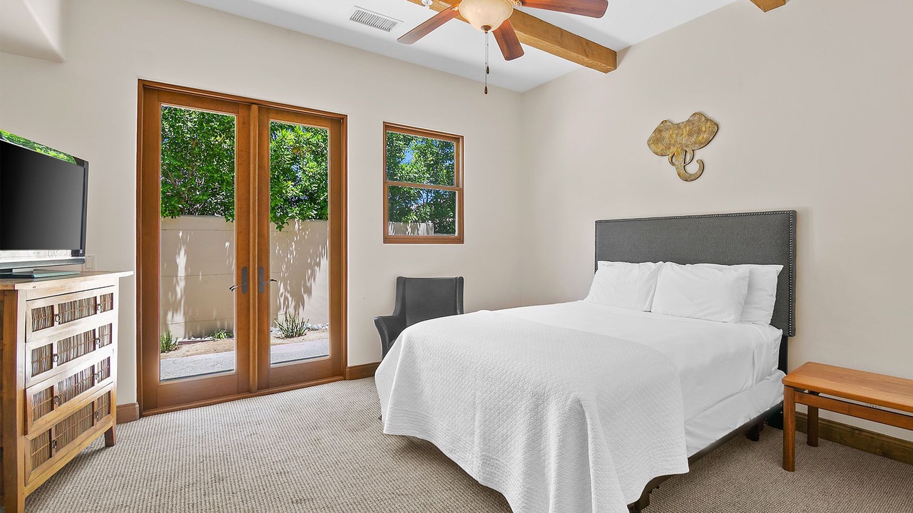Photo of Bedroom in Chino Canyon