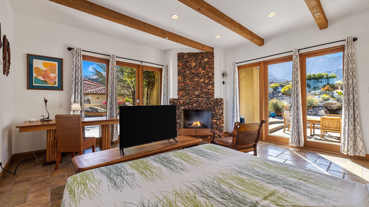 Photo of Bedroom in Chino Canyon