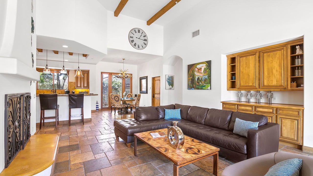 Photo of Livingroom in Chino Canyon