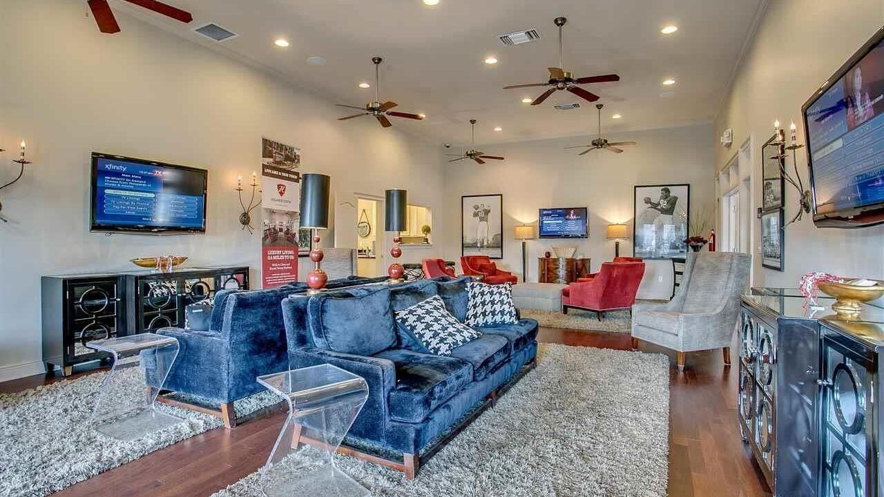 Photo of Livingroom in Tuscaloosa