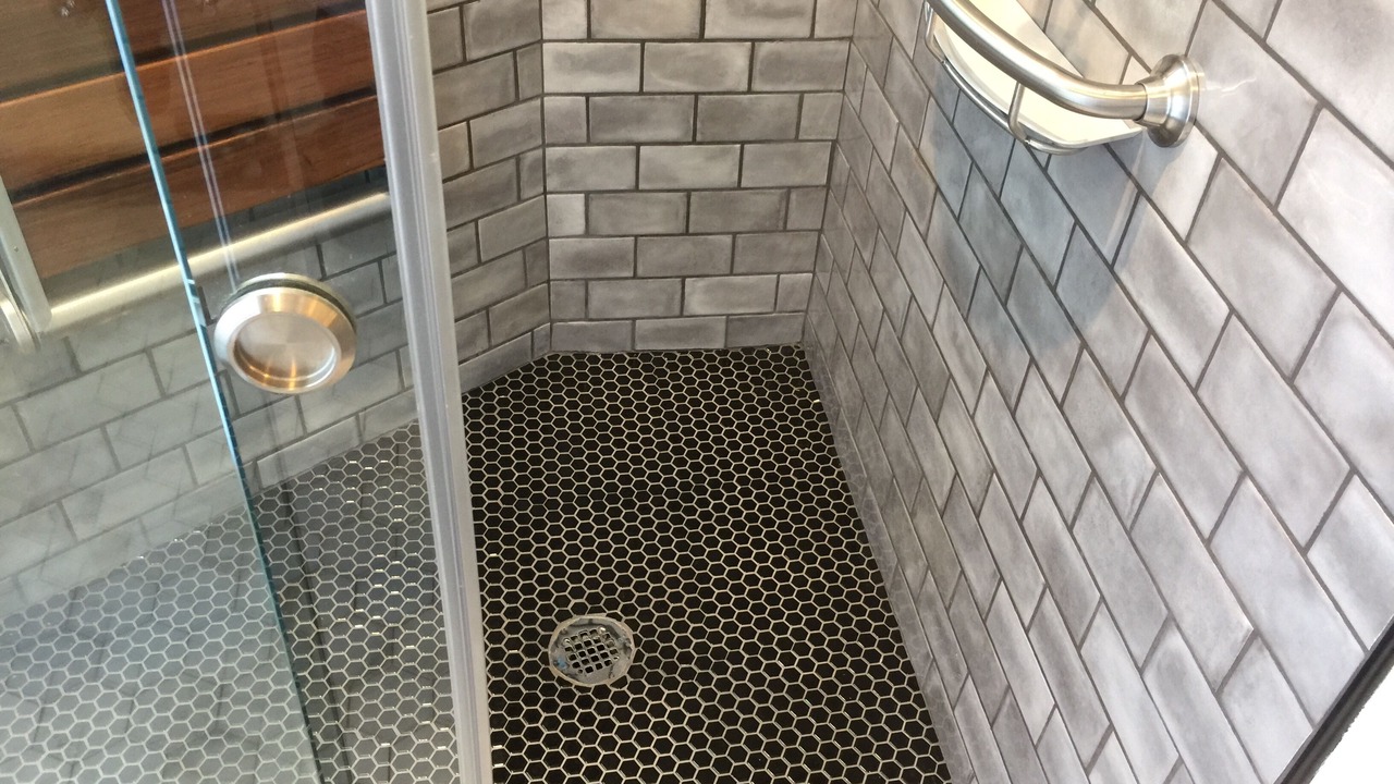 Photo of Bathroom in Piedmont Avenue