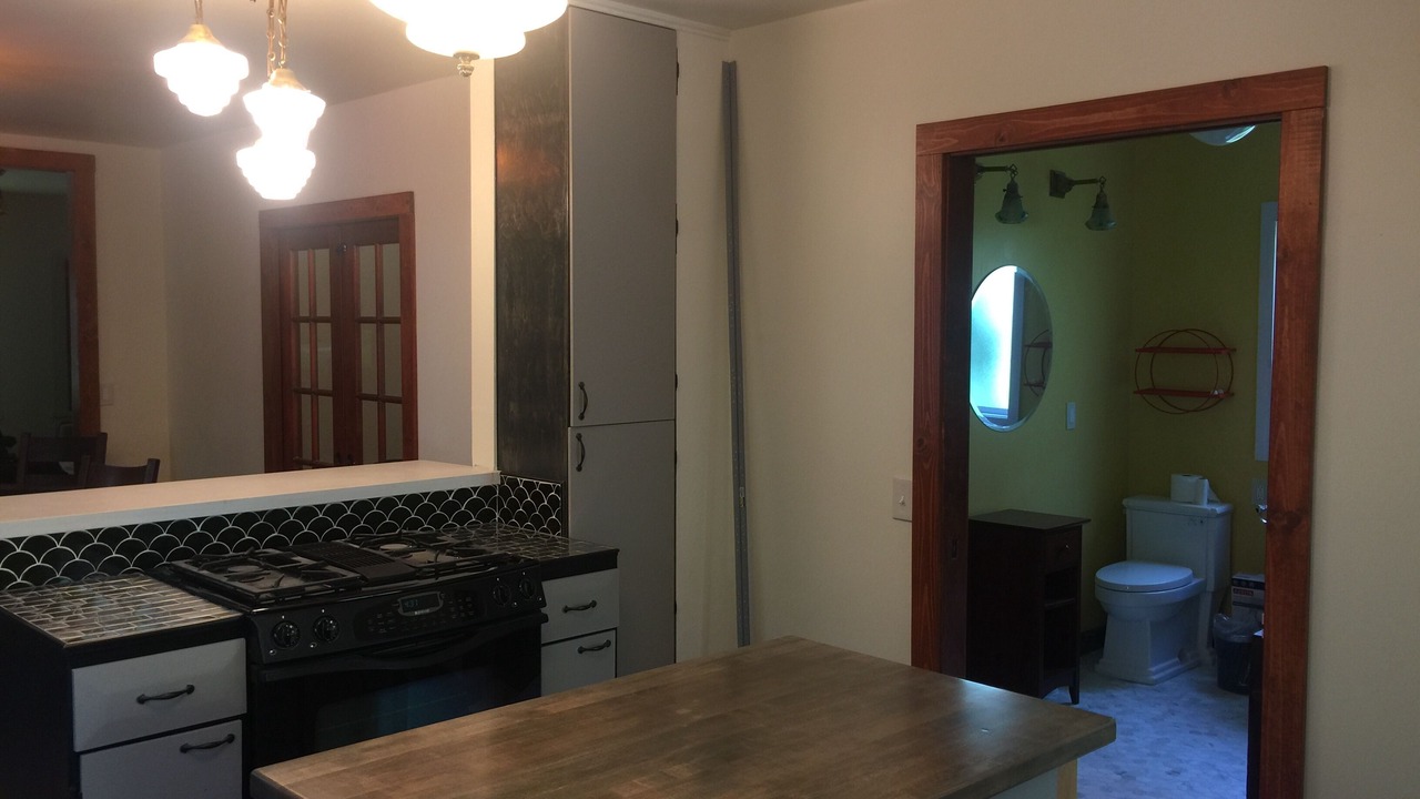 Photo of Bathroom in Piedmont Avenue