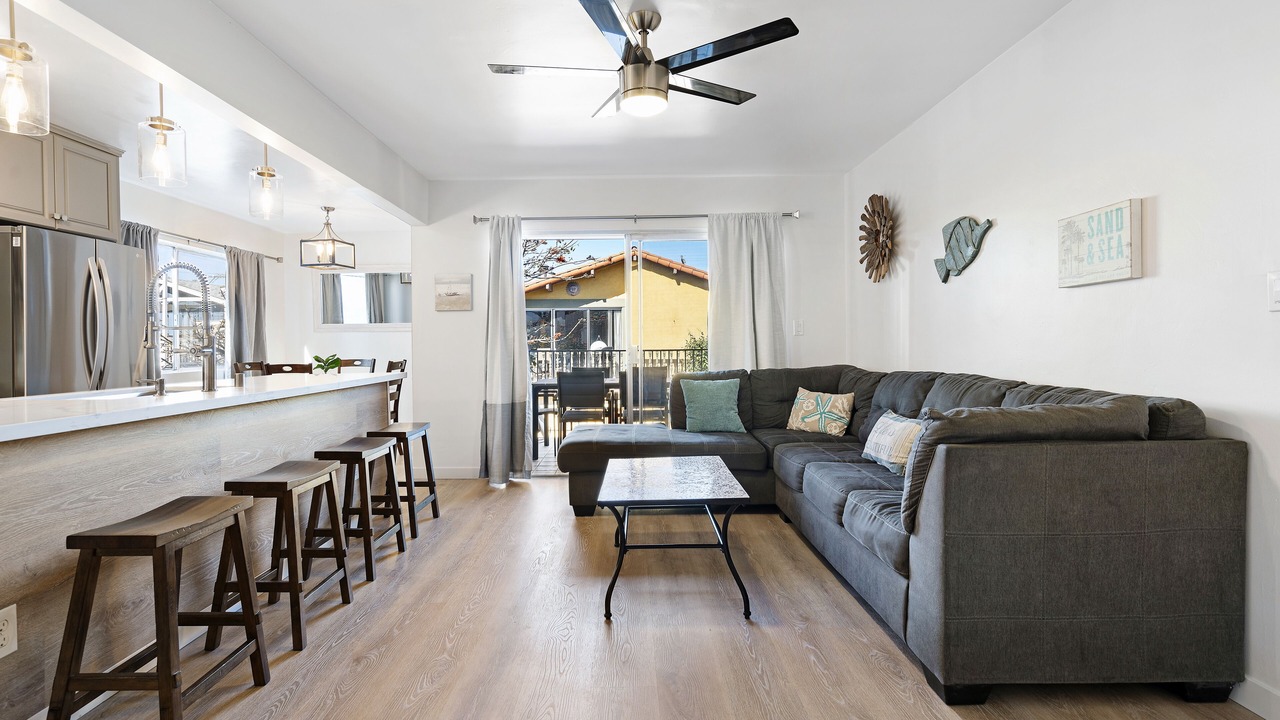 Photo of Livingroom in South Mission Beach