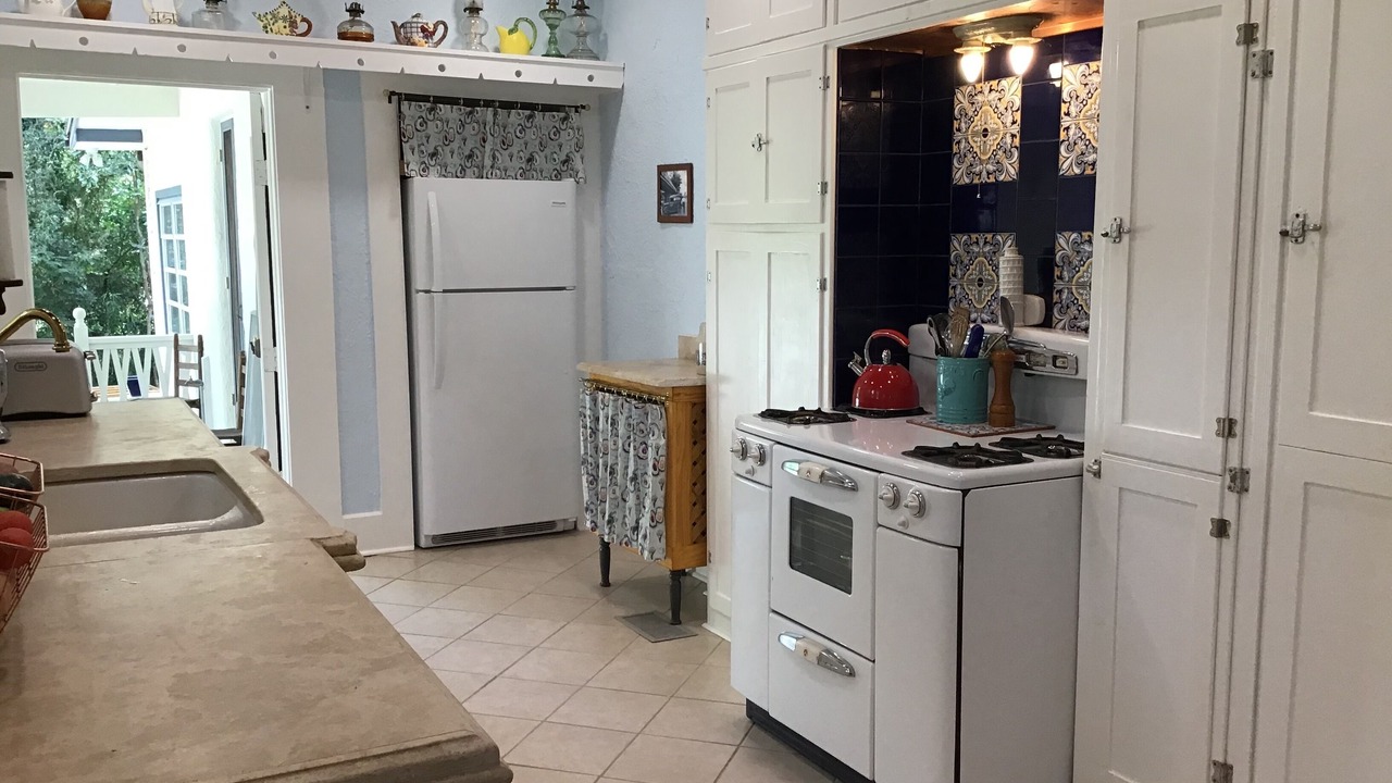Photo of Kitchen in Gulf Hills