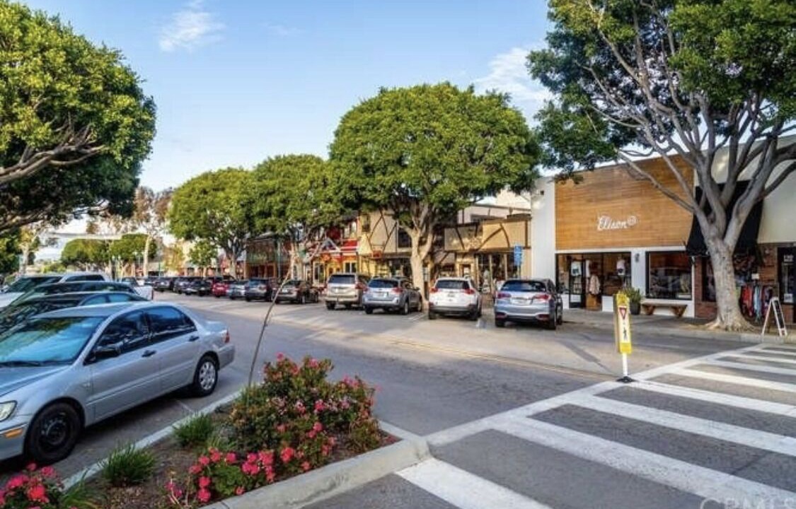 Photo of Others in Old Towne