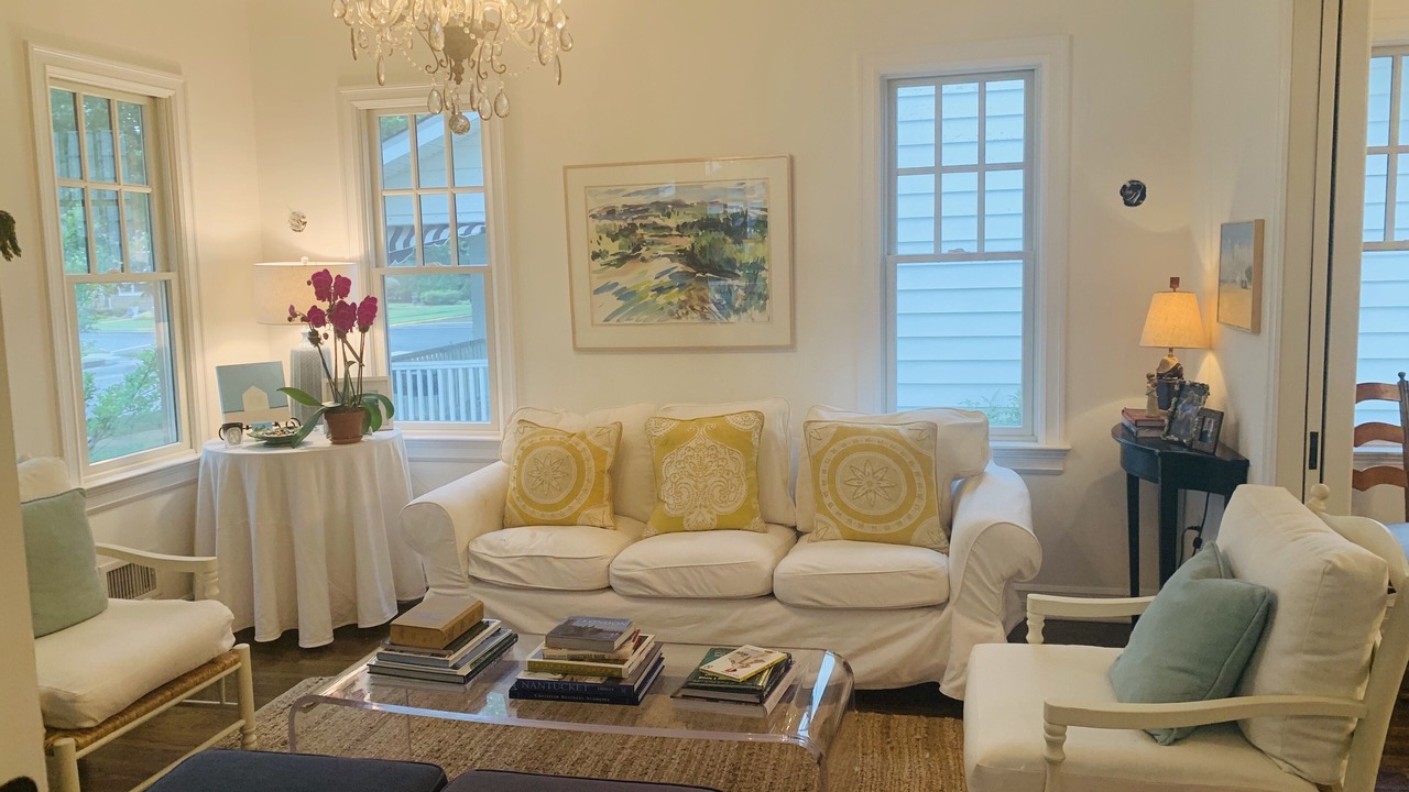 Photo of Livingroom in Spring Lake