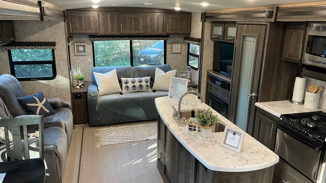 Photo of Livingroom in Callender