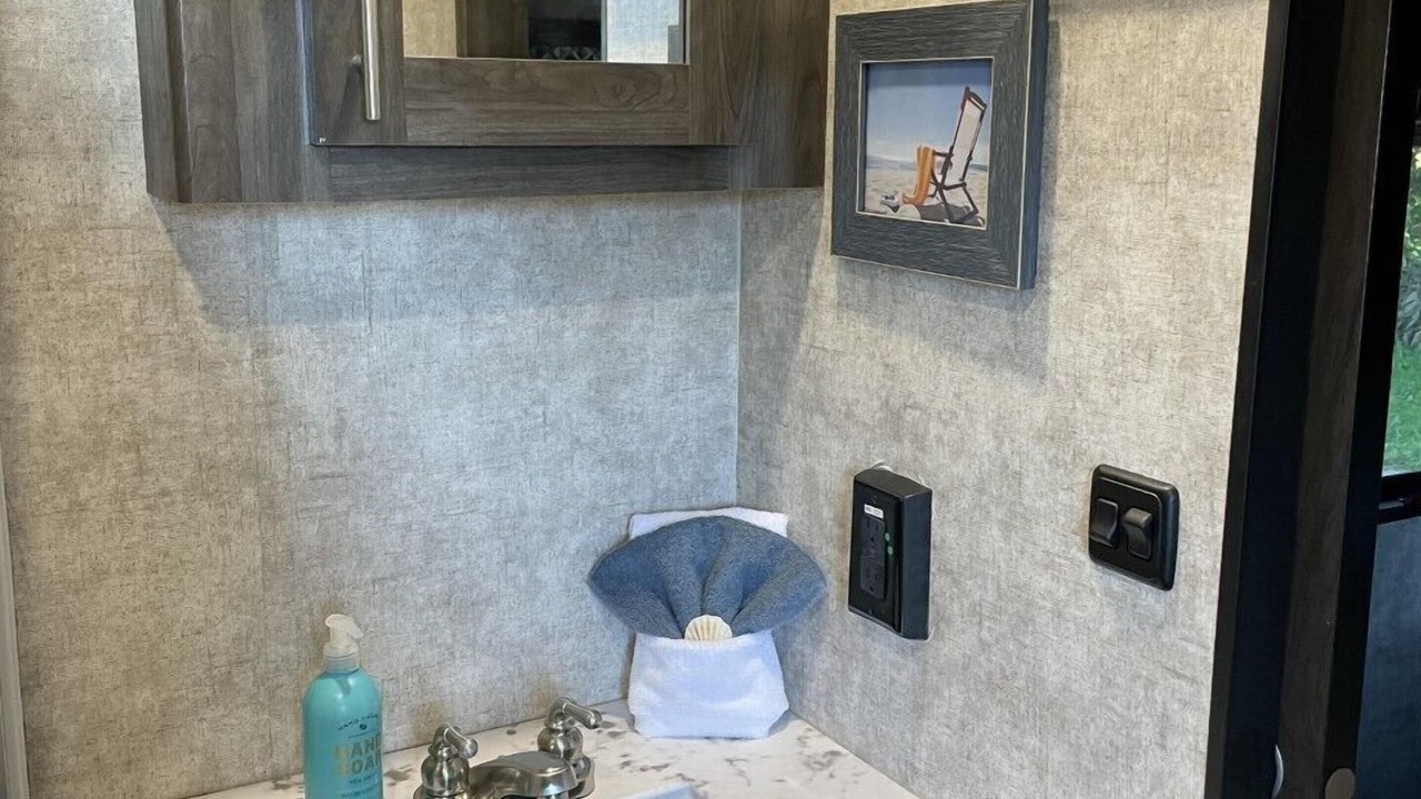 Photo of Bathroom in Callender