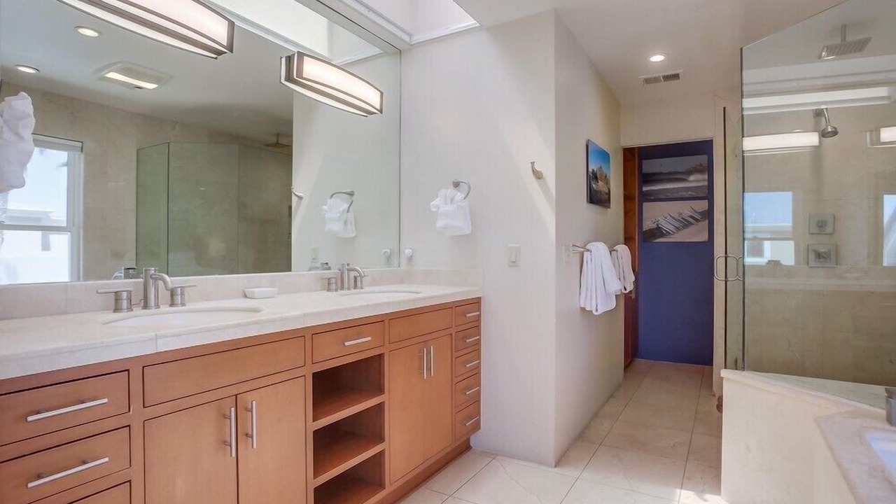 Photo of Bathroom in Mission Beach