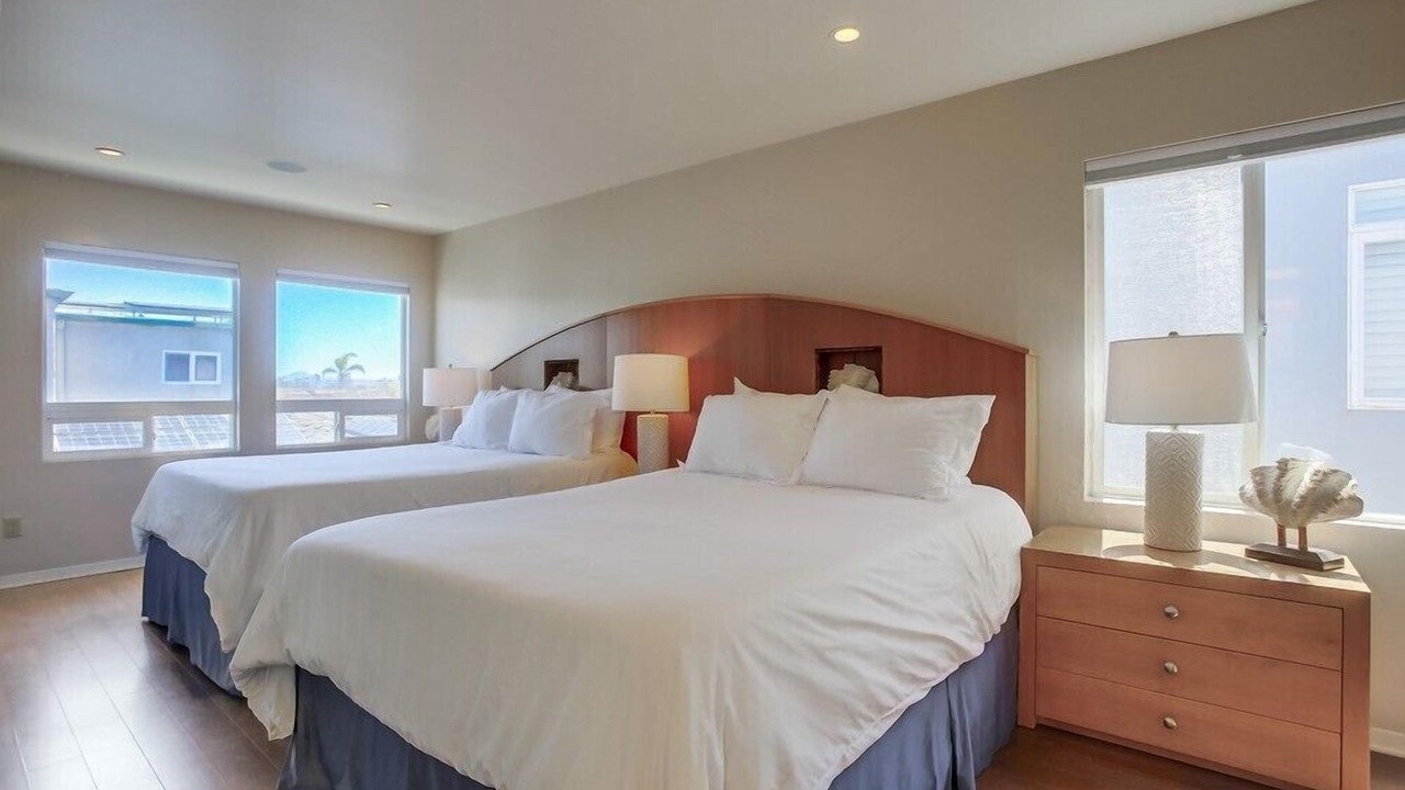 Photo of Bedroom in Mission Beach