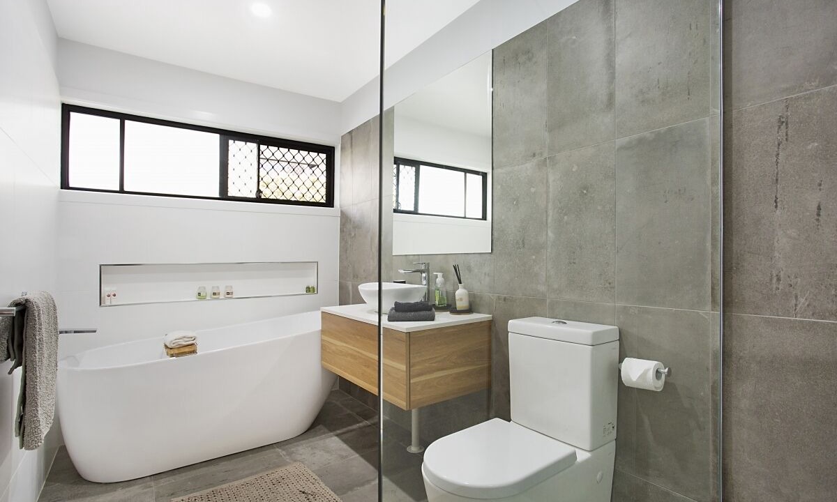 Photo of Bathroom in Mermaid Beach