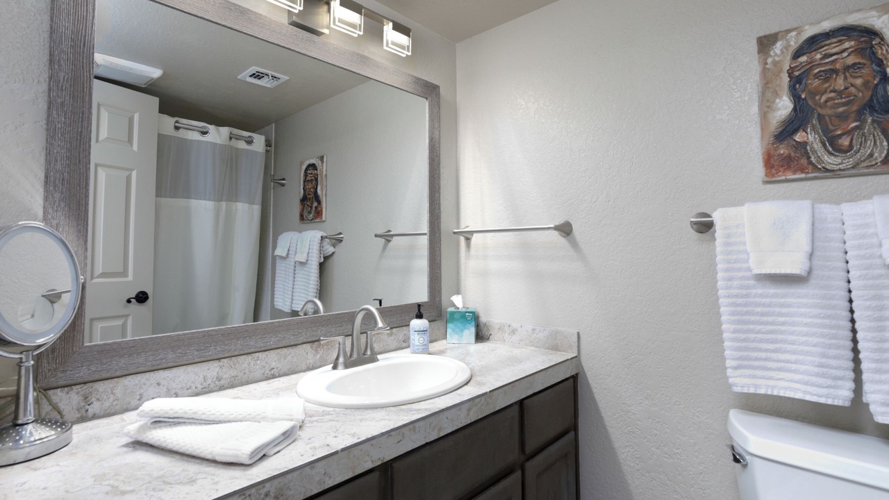 Photo of Bathroom in Moovalya Keys