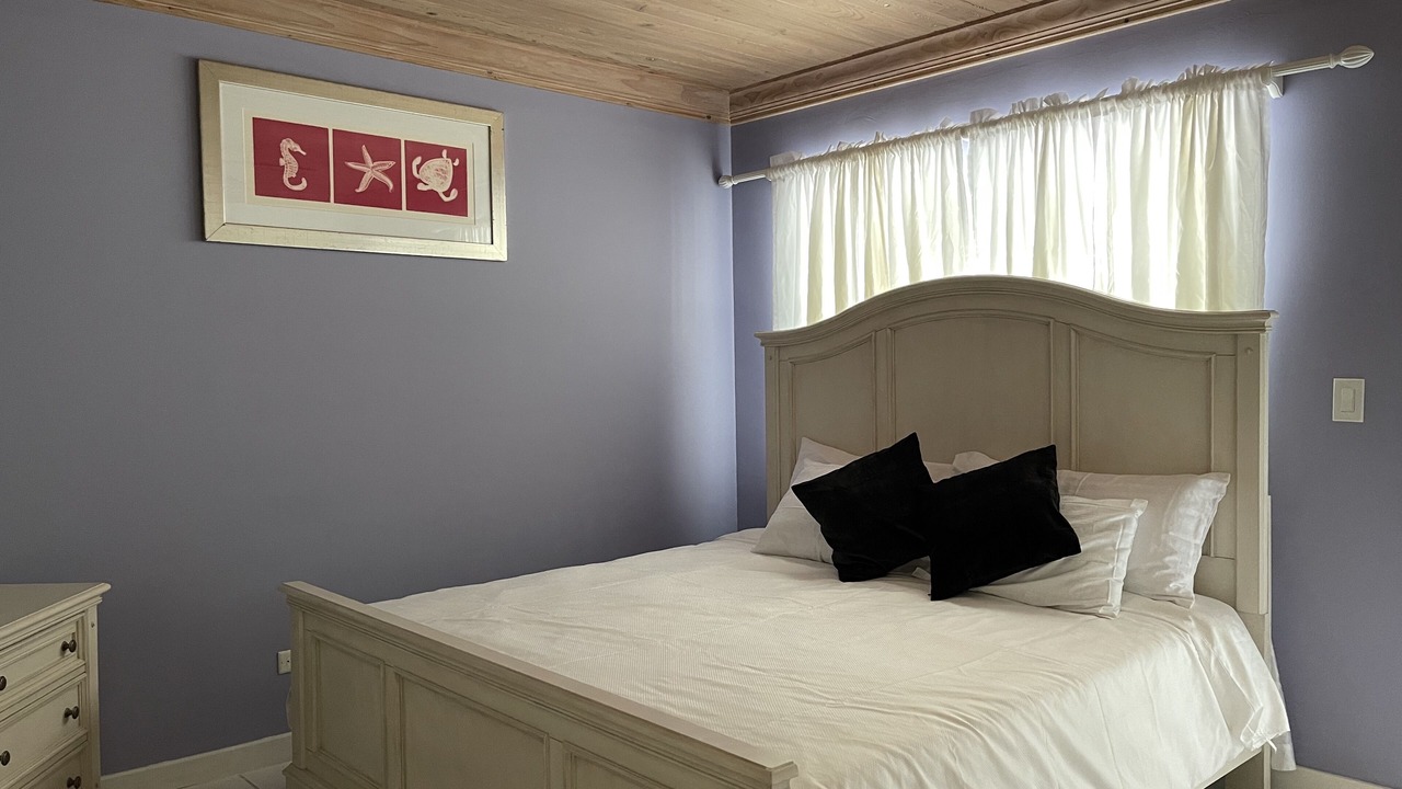 Photo of Bedroom in George Town