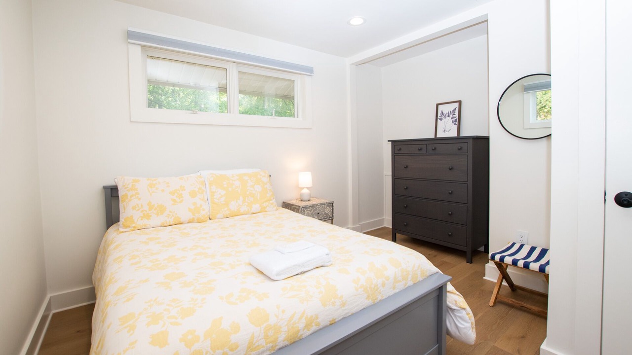 Photo of Bedroom in Lansing