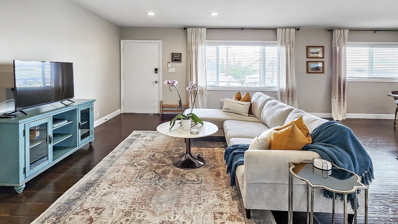 Photo of Bedroom in Washington Culver