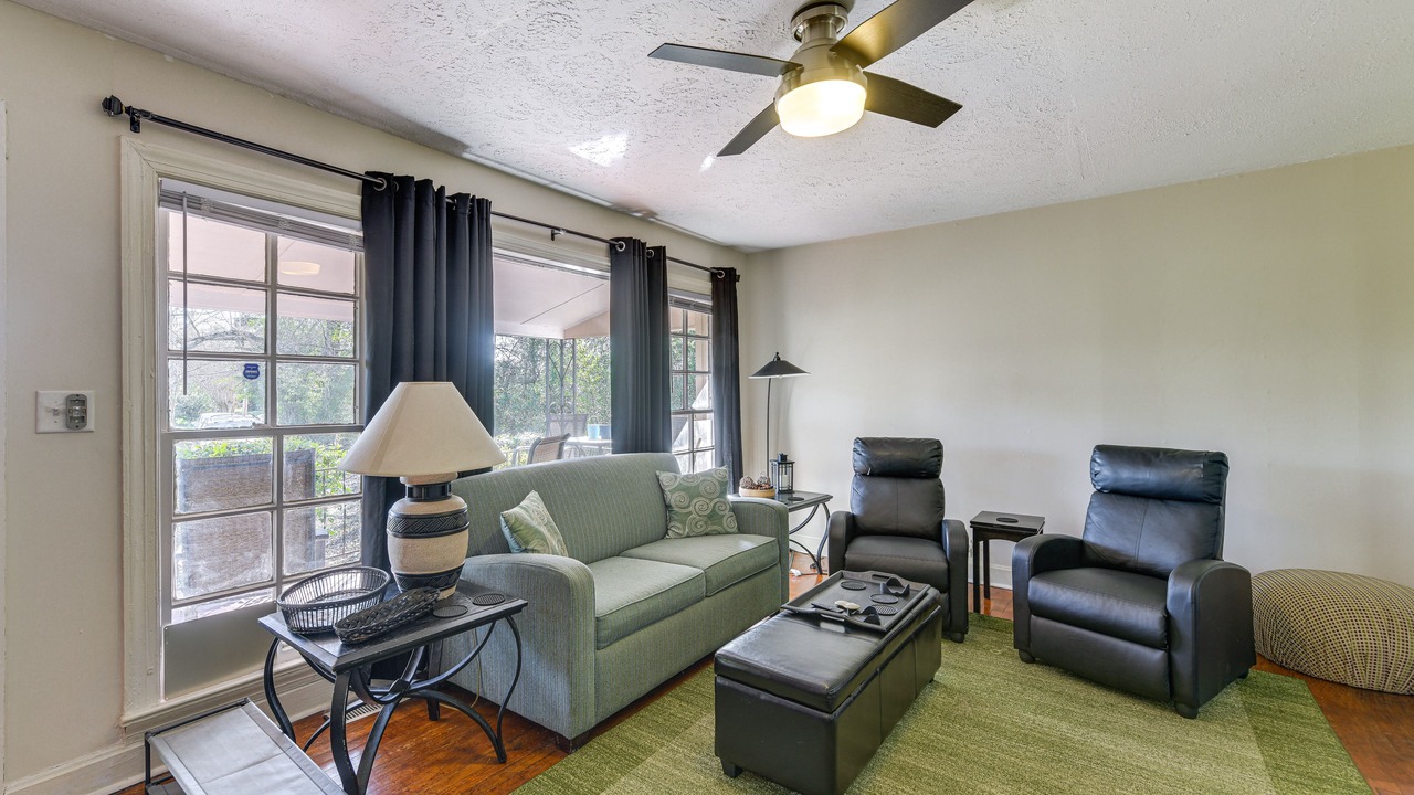 Photo of Livingroom in Tuskegee
