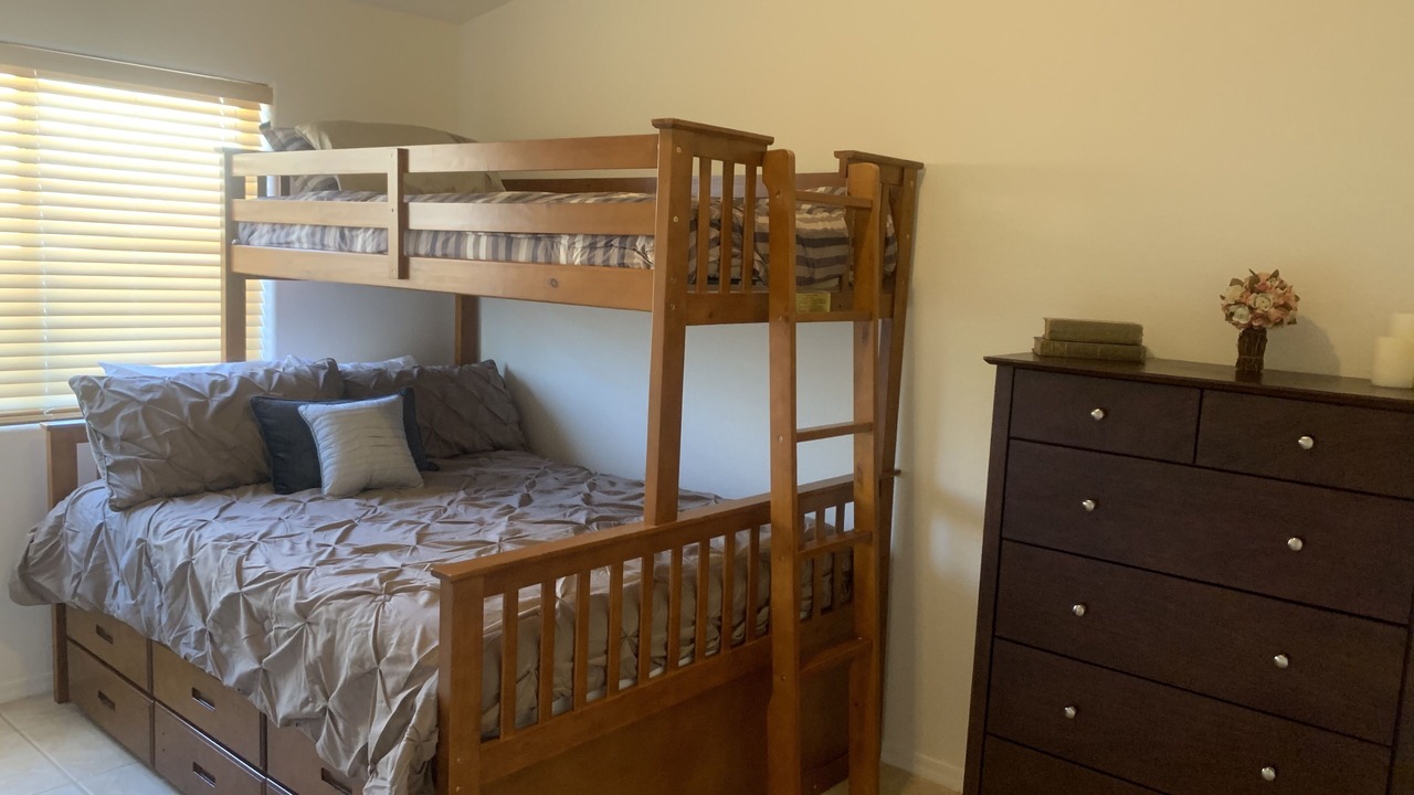 Photo of Bedroom in Sunridge Estates