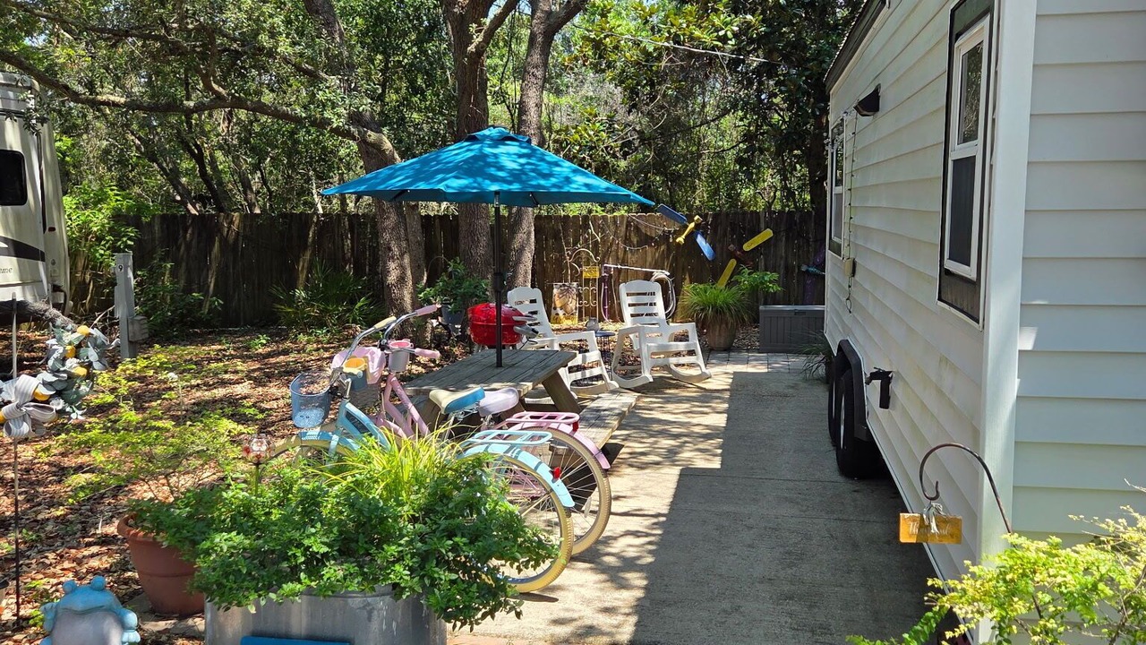 Photo of Others in Gulf Breeze