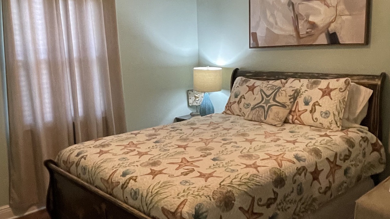 Photo of Bedroom in Foley