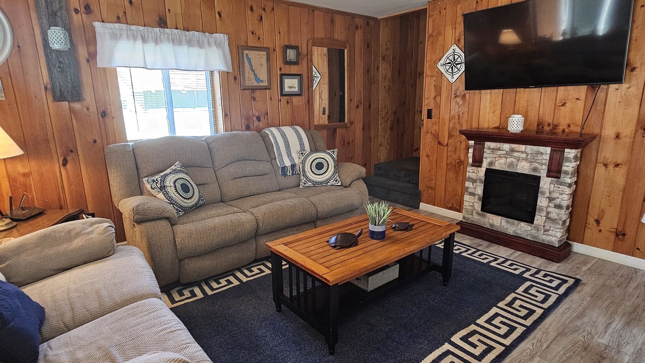 Photo of Livingroom in Ashville