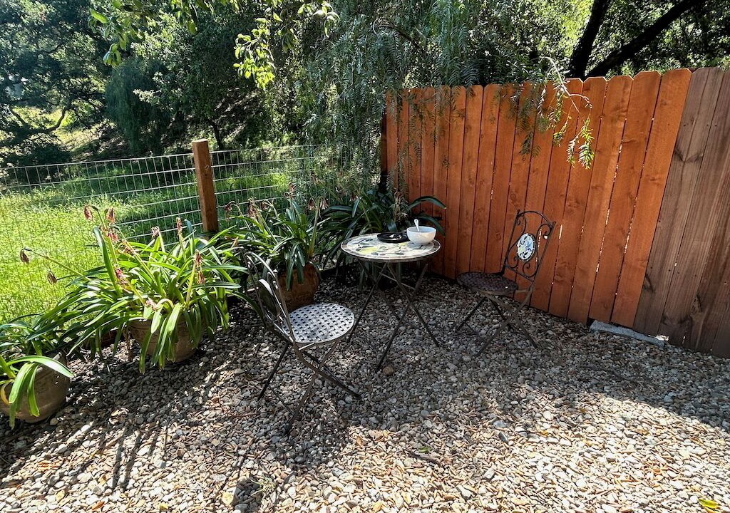 Photo of Patio Balcony in Thousand Oaks